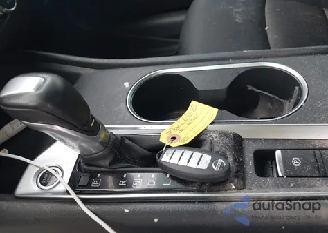 2019 Nissan Altima 2.5 Sv z USA, uszkodzony, nr VIN 1N4BL4DV5KC104987